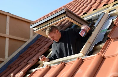 Pose de fenêtres de toit Velux à Rothau